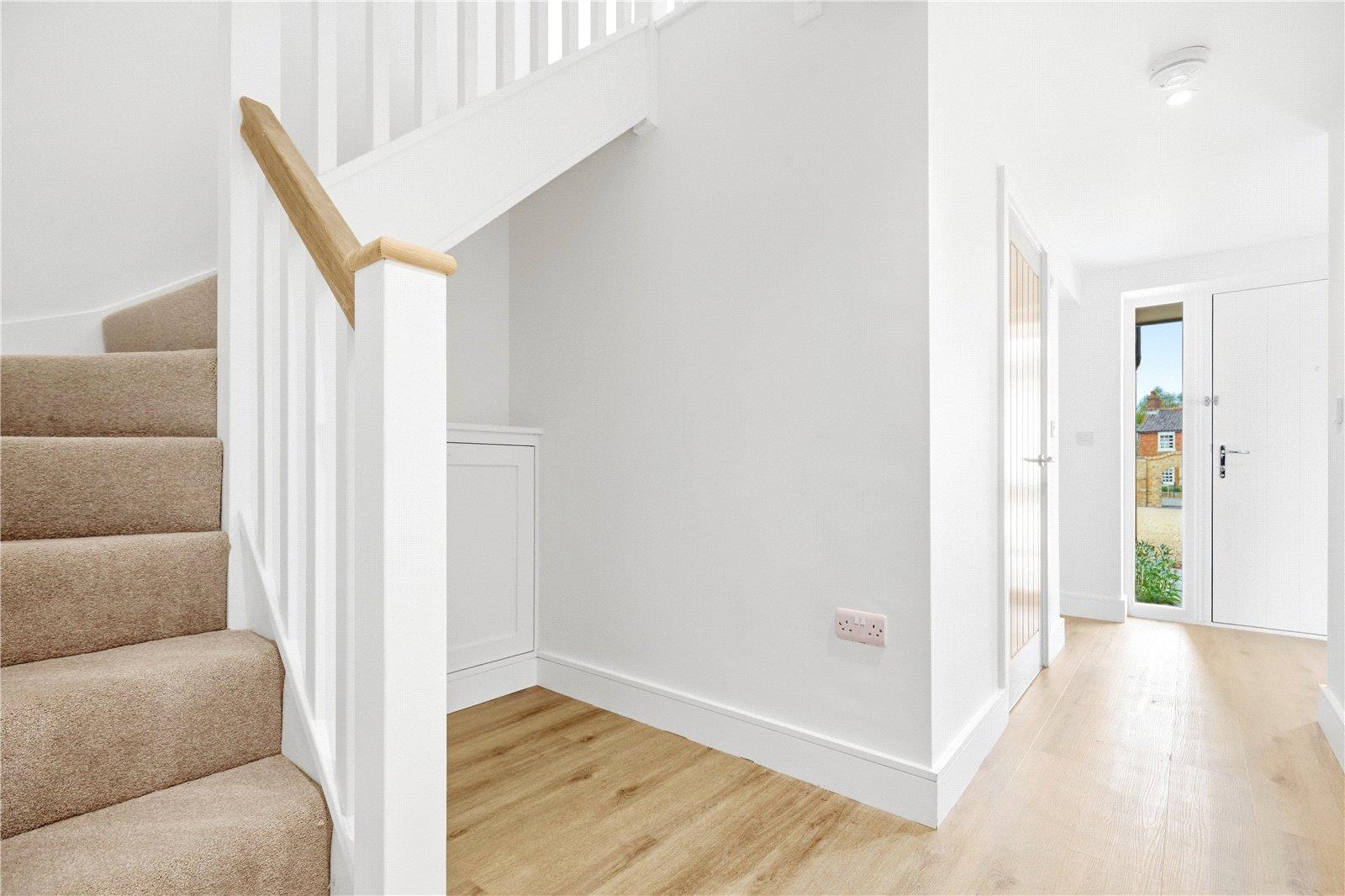 Property Image 2b4d4d1d-855b-476a-9938-c455bb63f60d