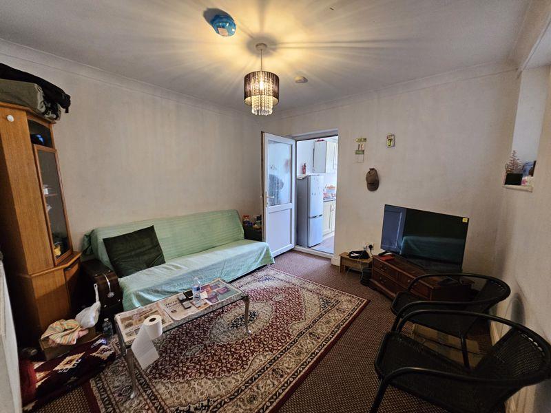 Property Image 2b4d778c-2a93-49da-b001-4343e3d2719d