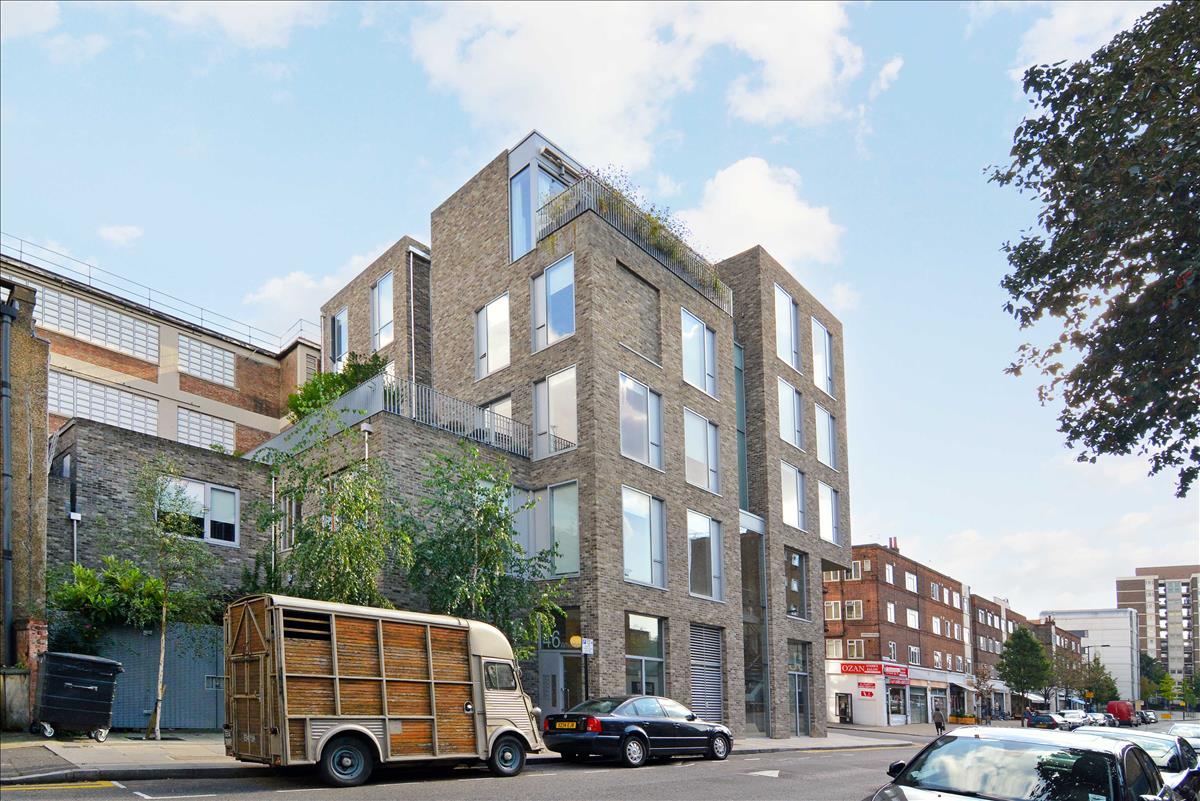 architecturally designed 2bed new build for rent in haggerston