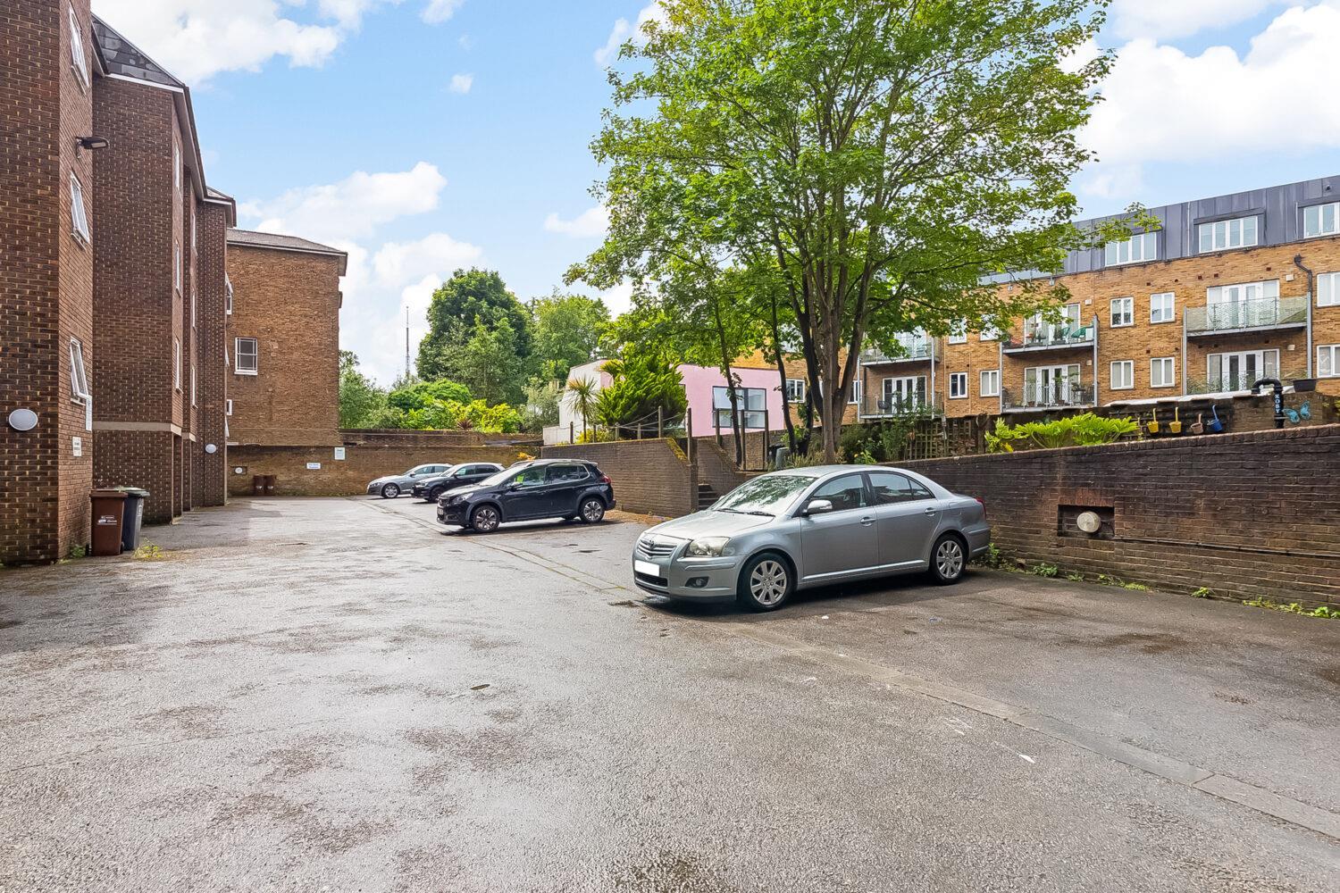 Property Image 2b51c2ab-2859-41be-ac93-718b6789f43f