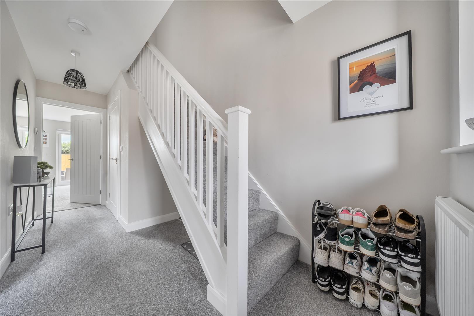 Property Image 2b58760e-a147-4ef7-8c31-35bc3bd89457