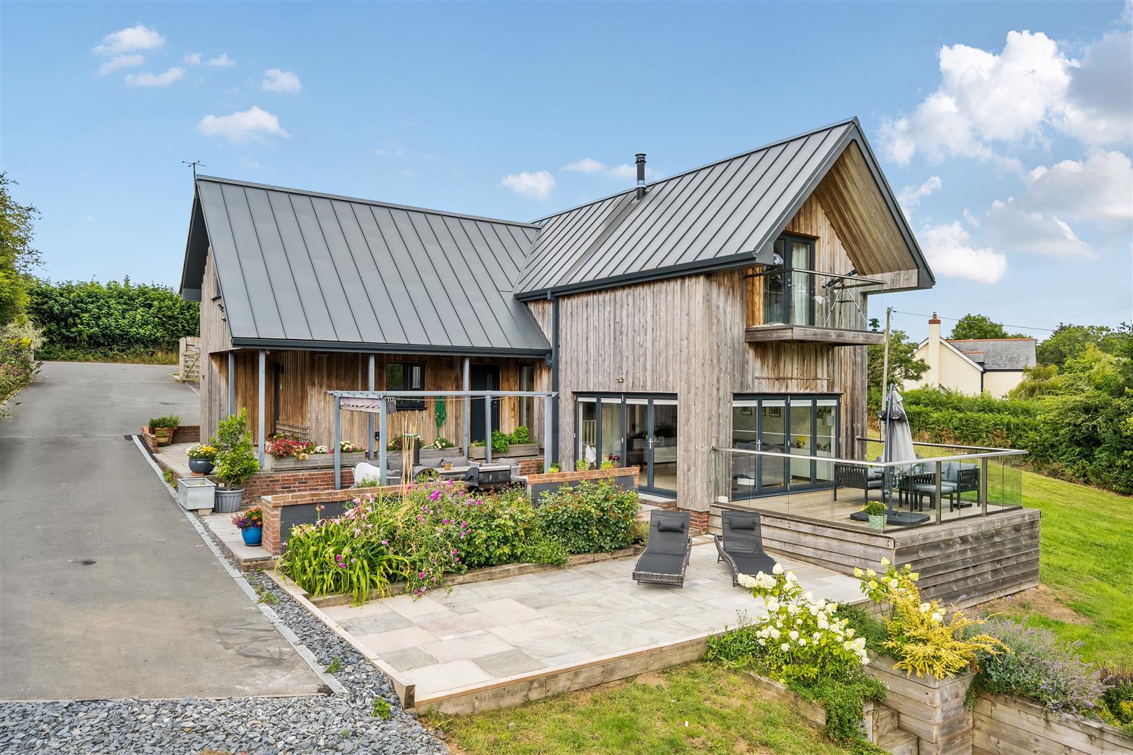 Property Image 2b6970b5-d58d-4253-9b7d-3371a72c54d9