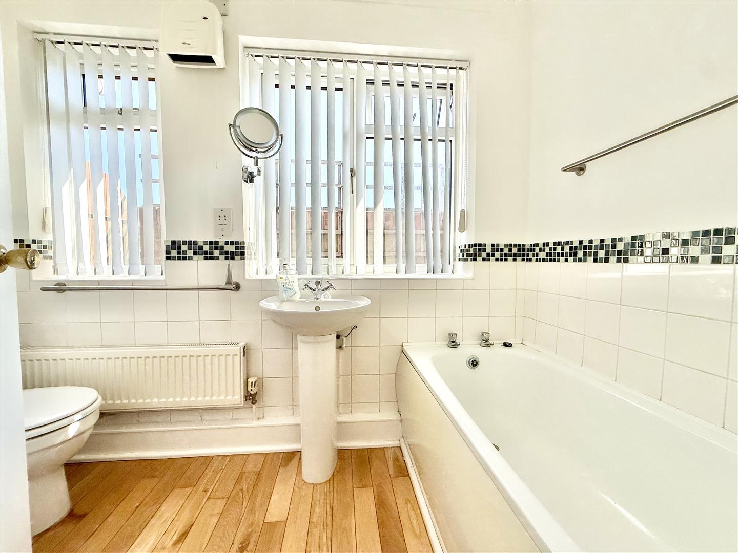 Property Image 2b6a19f1-e921-4783-b73b-eaa66c8e0258