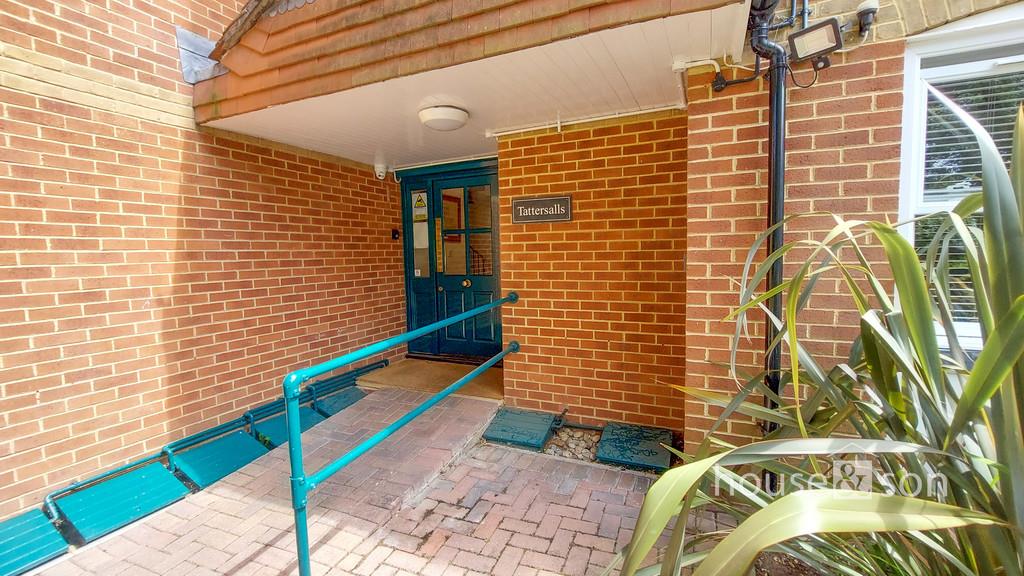 Property Image 2b8c5cf0-7d2e-4a71-a408-0b6a7cd709f5