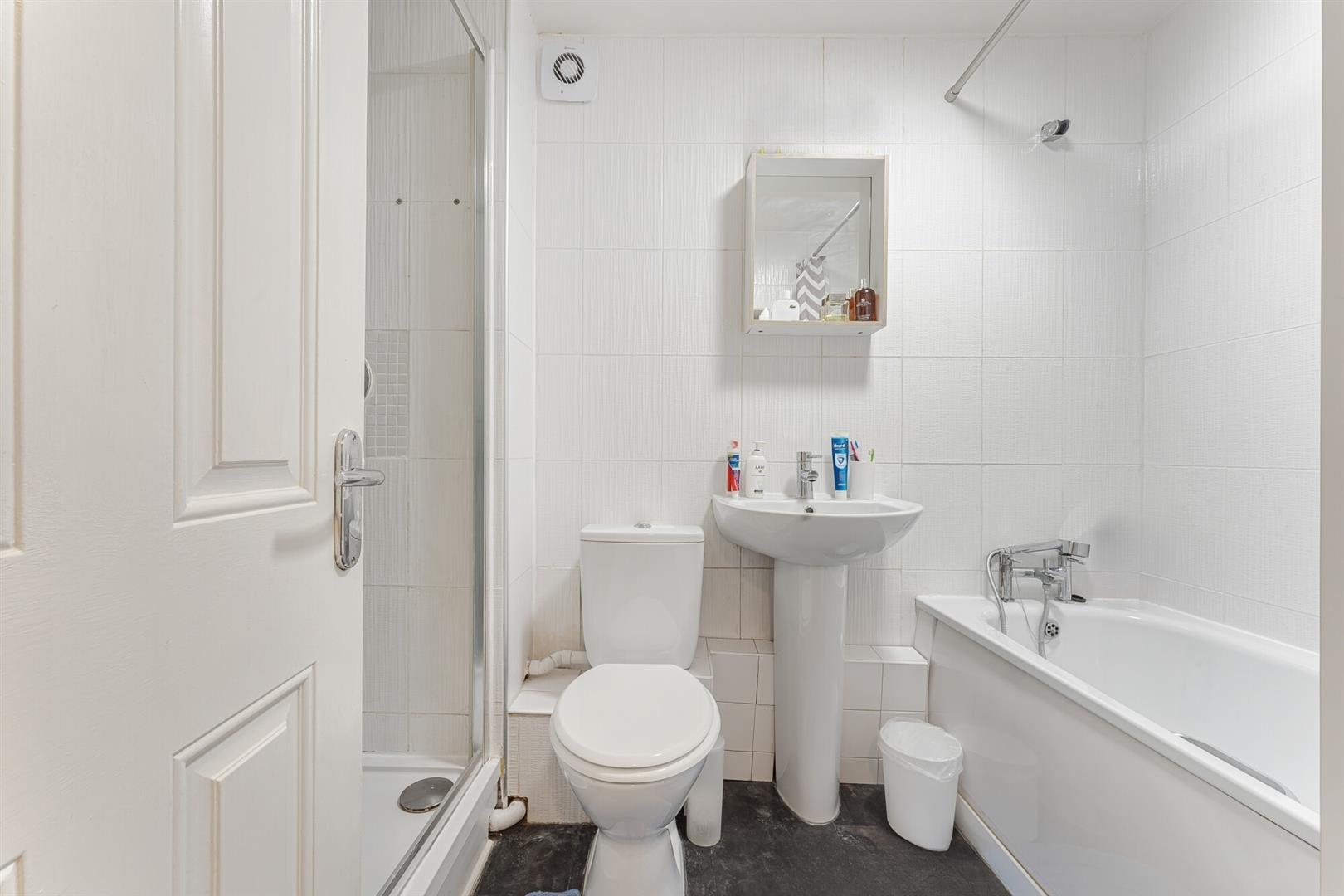 Property Image 2b904437-83f7-4197-aaf6-e20f558b31ad