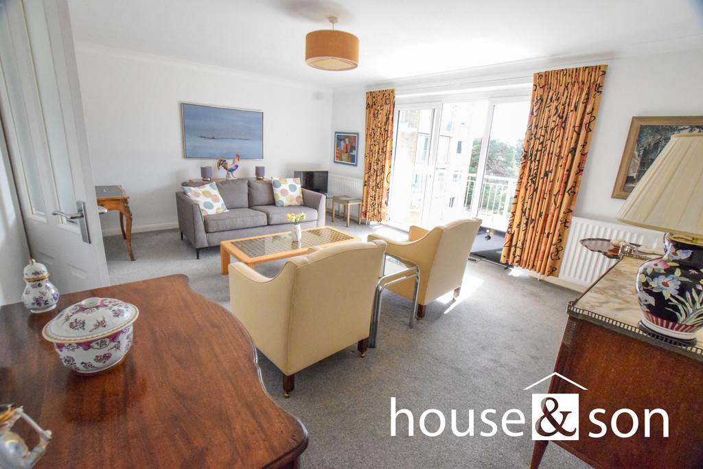 Property Image 2b9fa1b4-c9a5-4670-847a-7eb08f09c838