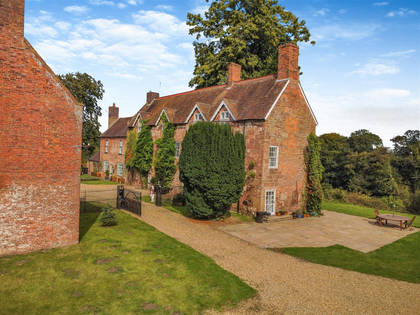 Property Image 2ba7ec18-083b-4d3d-ac3e-639e0a5c8835