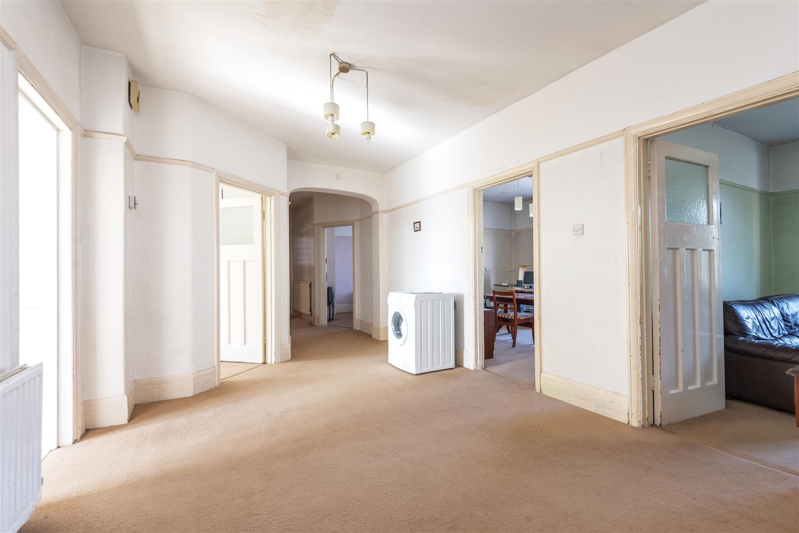 Property Image 2bb31609-3d23-4cdb-8e13-080cad6c9d96