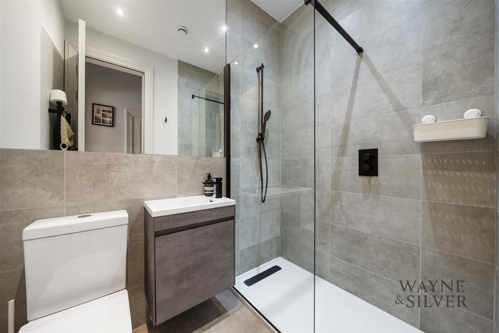 Property Image 2be860c7-3384-4846-a9ad-0a96102220b0