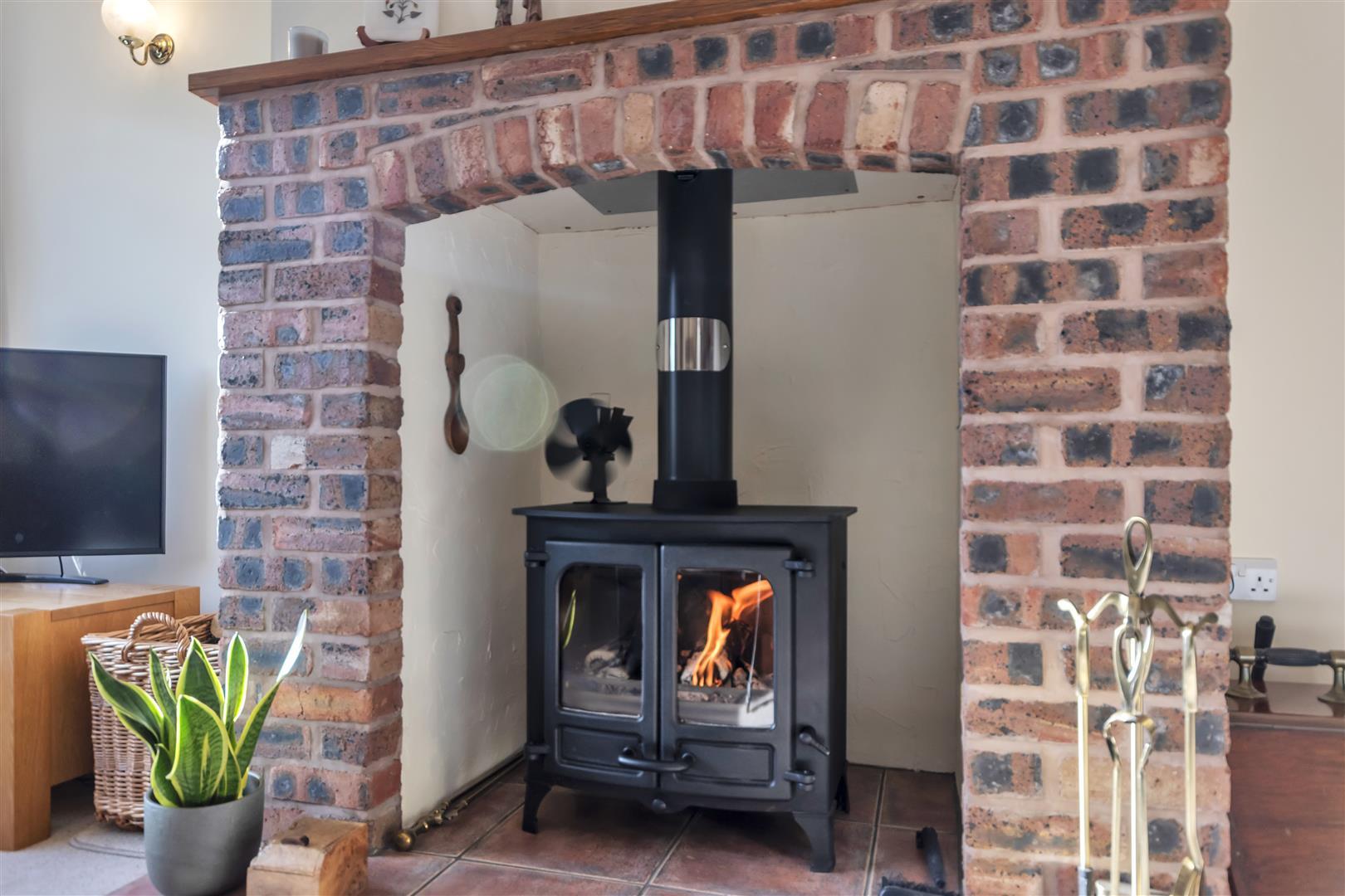 Property Image 2bfa5615-6acd-42f6-becf-6b0feb5eaff2
