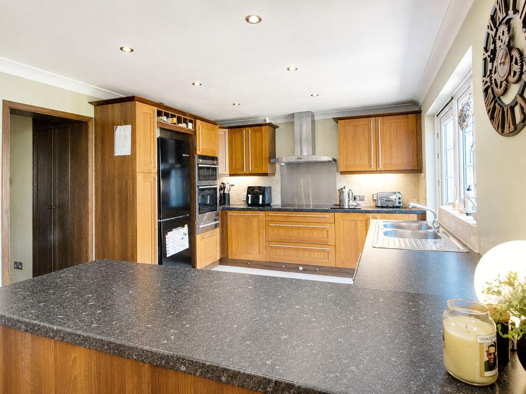 Property Image 2c089fb2-7de1-4e3b-8abd-6adc8edd2667
