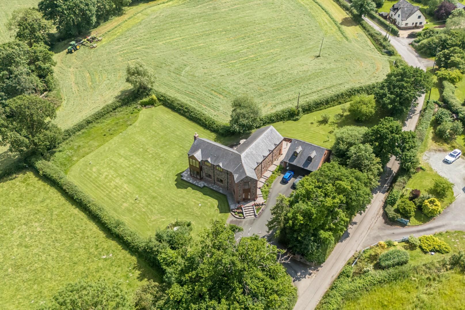Property Image 2c1cb40b-39a4-45d6-88a3-3ba71a2c3ee8