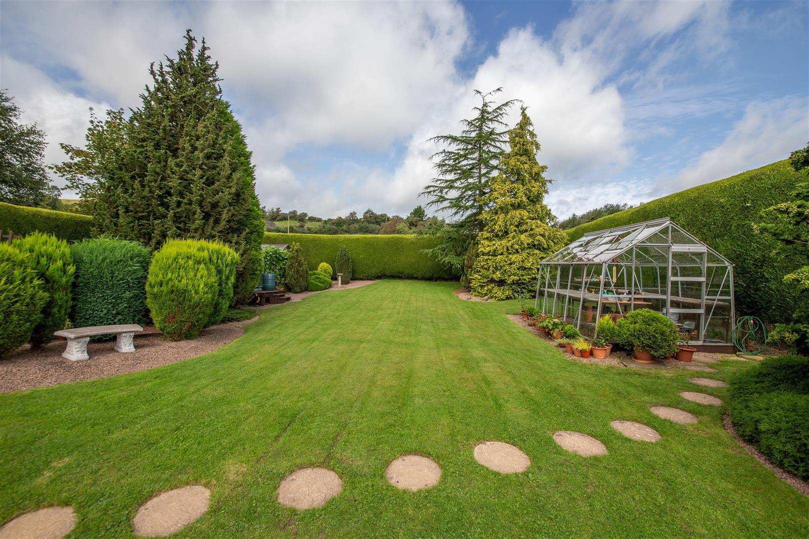 Property Image 2c296a20-c789-4b11-9fa7-3216a908880d