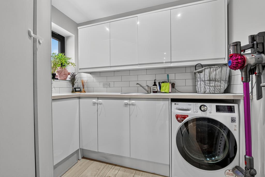 Property Image 2c2ab92b-46c0-477d-970d-0a40675f8eb7