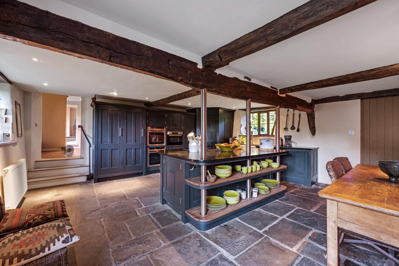 Property Image 2c2b72b2-1c4a-41c0-9587-806d4bbee2d8