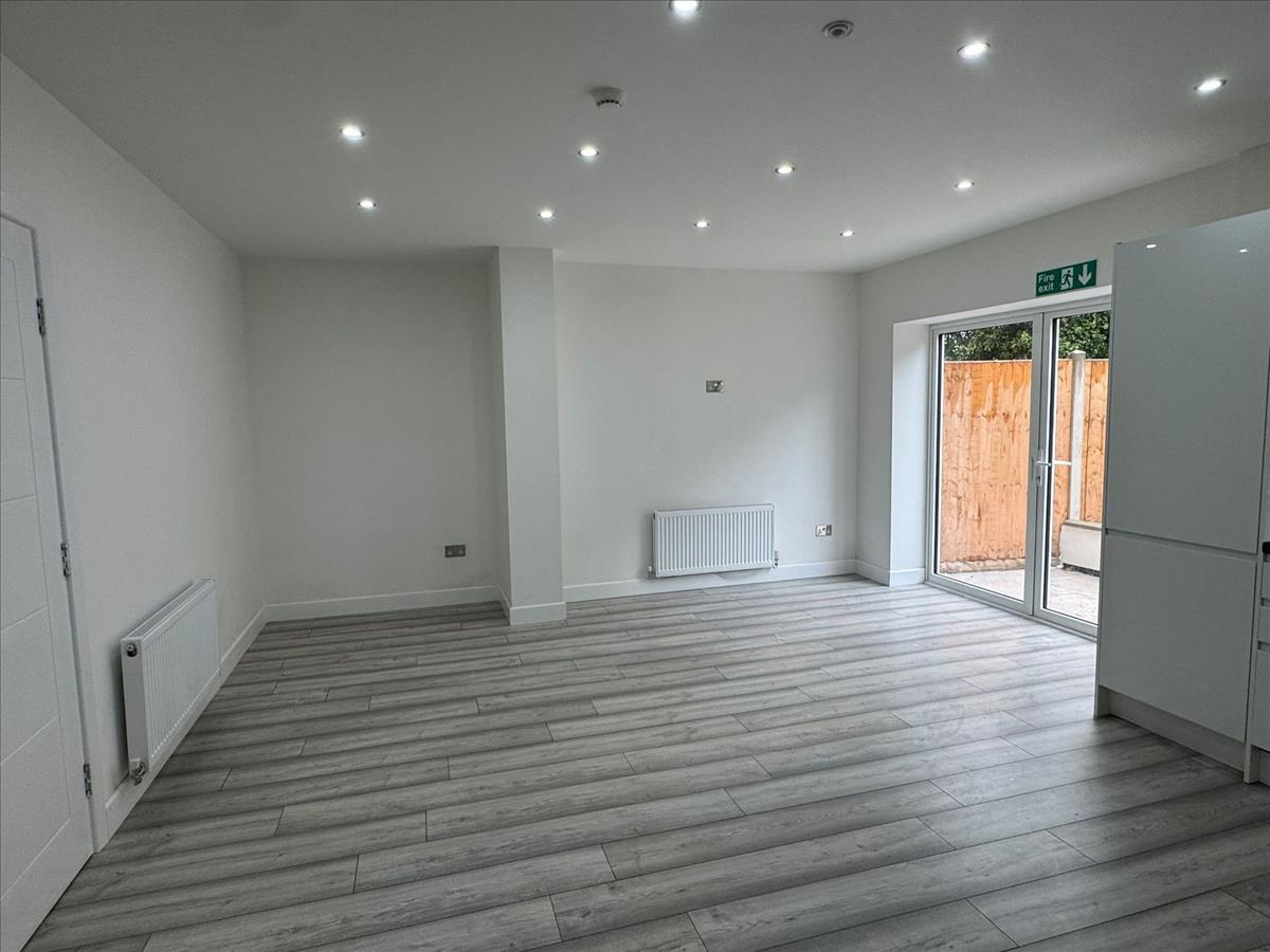 Property Image 2c4aa5a0-1fb3-46d0-821c-f8fce1e768fb
