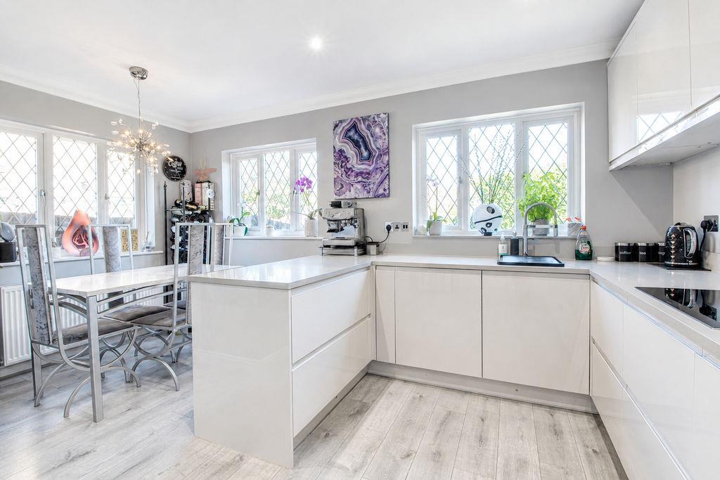 Property Image 2c57681f-0d00-42f4-a361-aa09b55fb74e