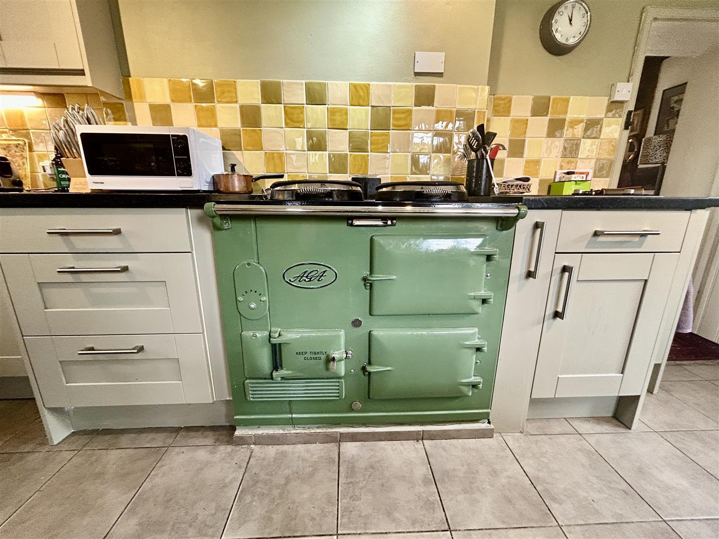 Property Image 2c5b4471-9f39-4292-aa05-b5cc3a775a91