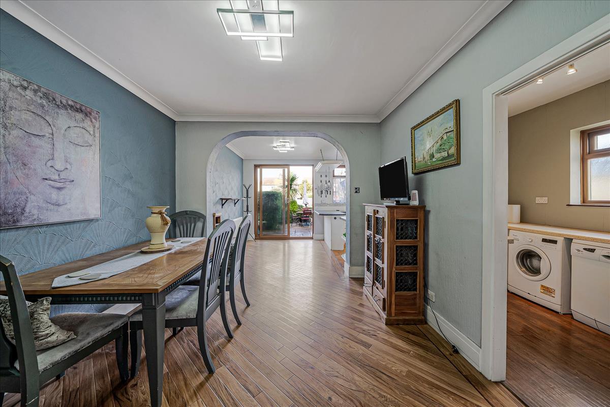 Property Image 2c688c89-5d9c-4586-8bf6-0ab63631ad4f