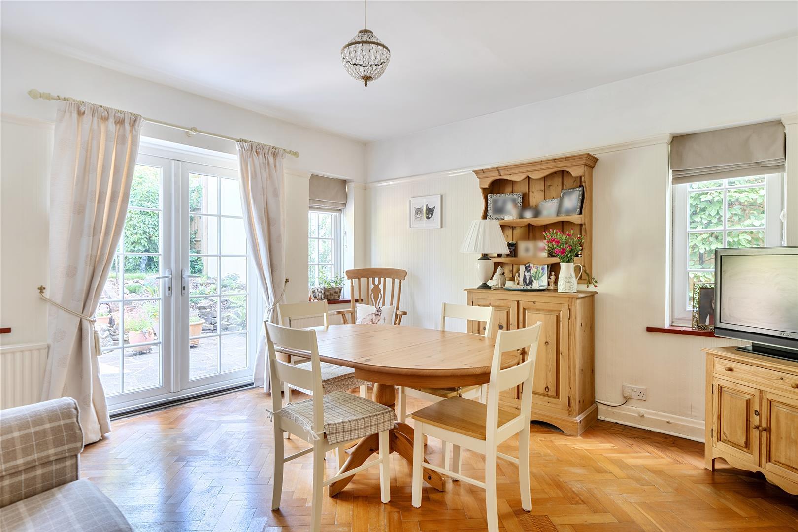 Property Image 2c7e35bb-49d6-4cb3-9a7c-bf1c30484efe