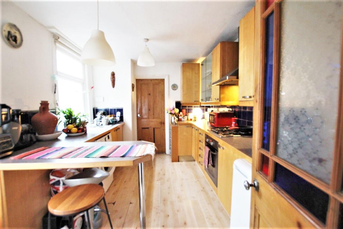 Property Image 2c8f71e0-25f4-44b8-bb71-011a0a0c9186