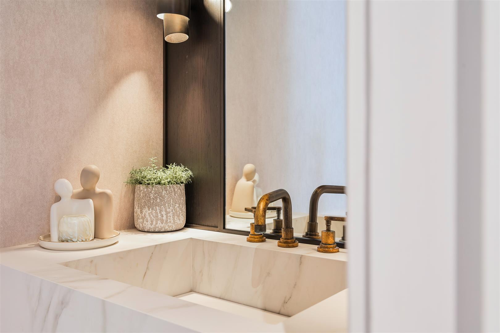 Property Image 2c9595bb-443d-427d-9762-b7e74a540c97