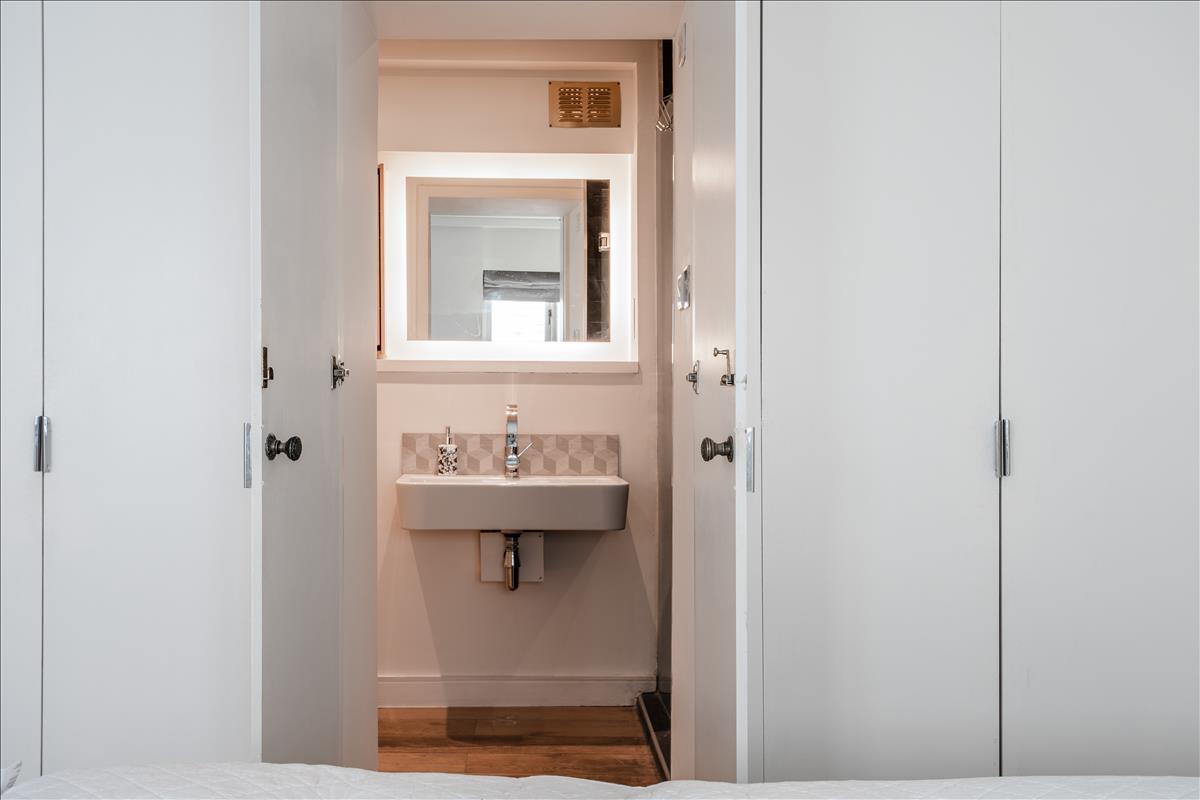 Property Image 2c9c9eb3-0770-4605-b889-d5cabde856cd