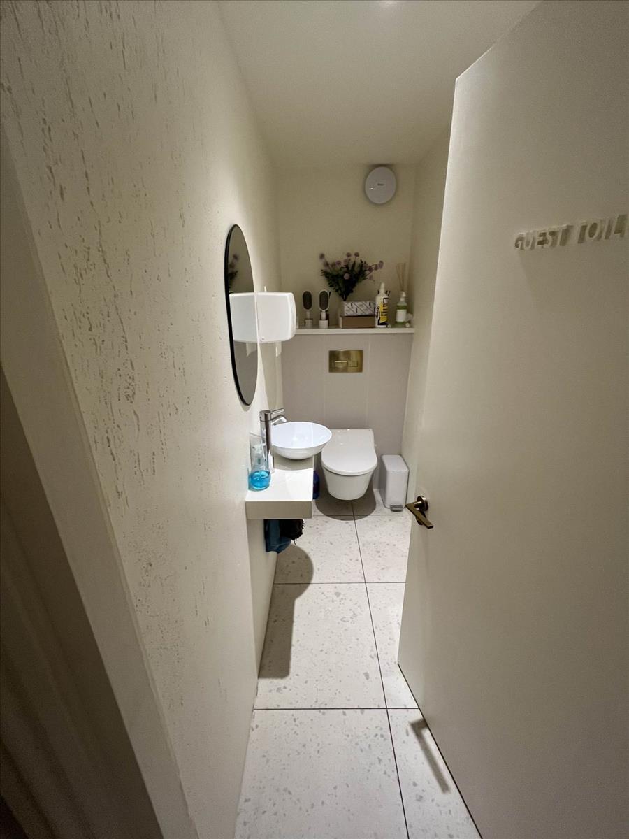 Property Image 2cb5a326-0ca8-463f-963c-8c3cce29a302