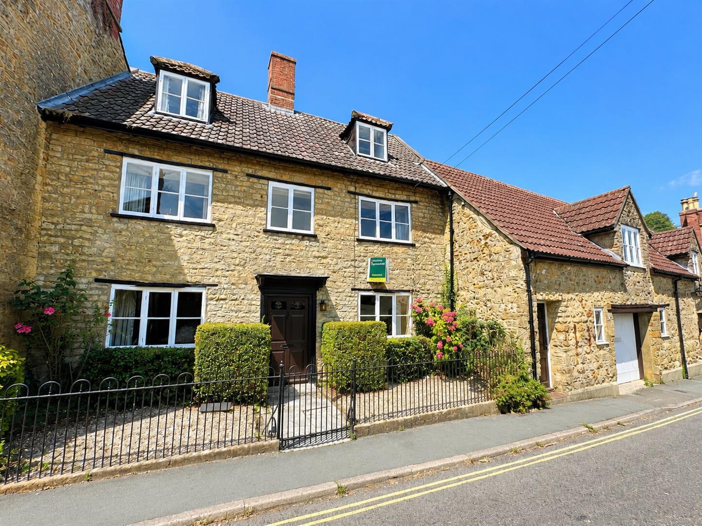 Property Image 2cd140c8-9b71-42f9-ba22-6c3396e28b32