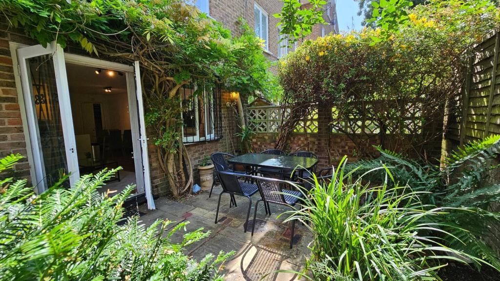 Property Image 2cd2aca9-c4dc-4794-8d00-e662d39bfbfd