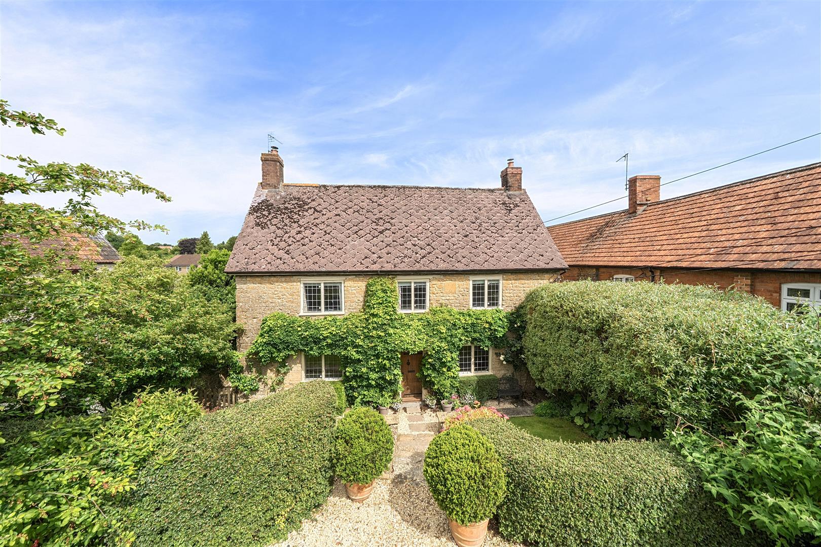 Property Image 2cd391bf-f6bc-43b8-99f6-e7572ce788da