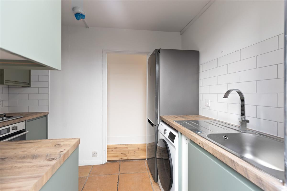 Property Image 2cdc1404-4252-46c6-b5be-34483c944350