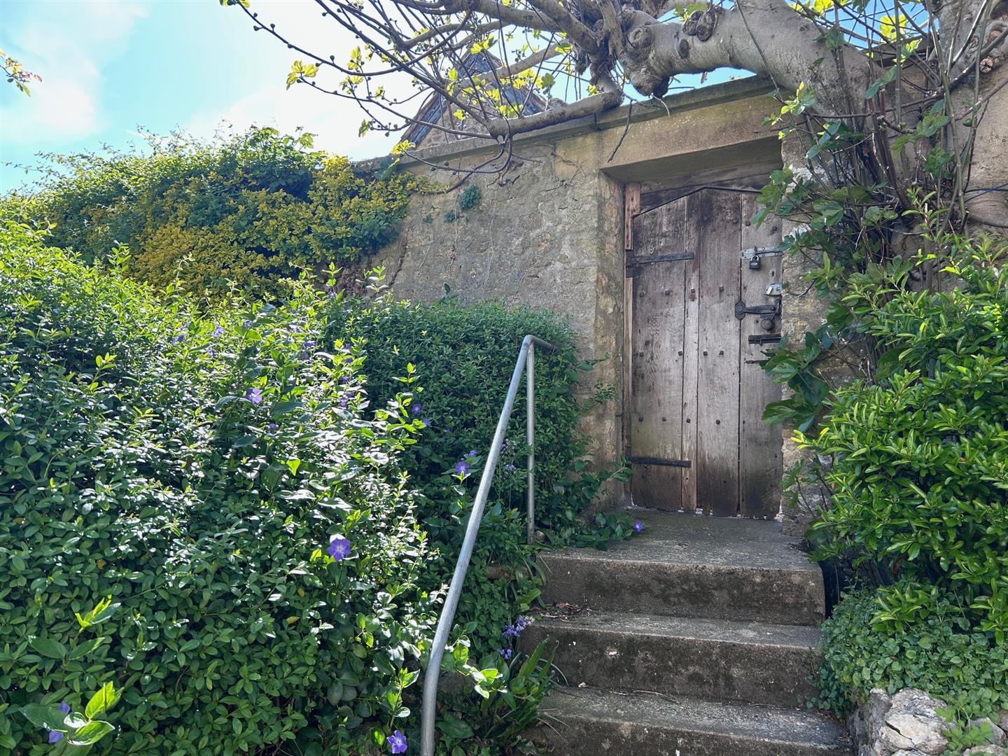 Property Image 2cf2bbd9-d74a-4f8a-b838-d8a74d0ddf06