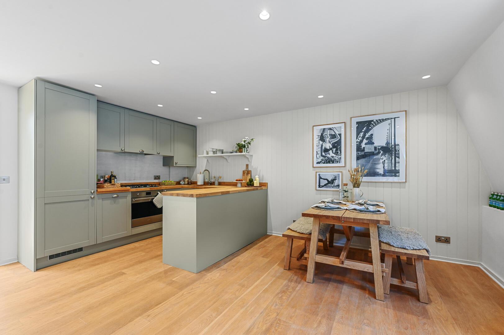 Property Image 2d163187-ce86-4997-829d-a53121893e00