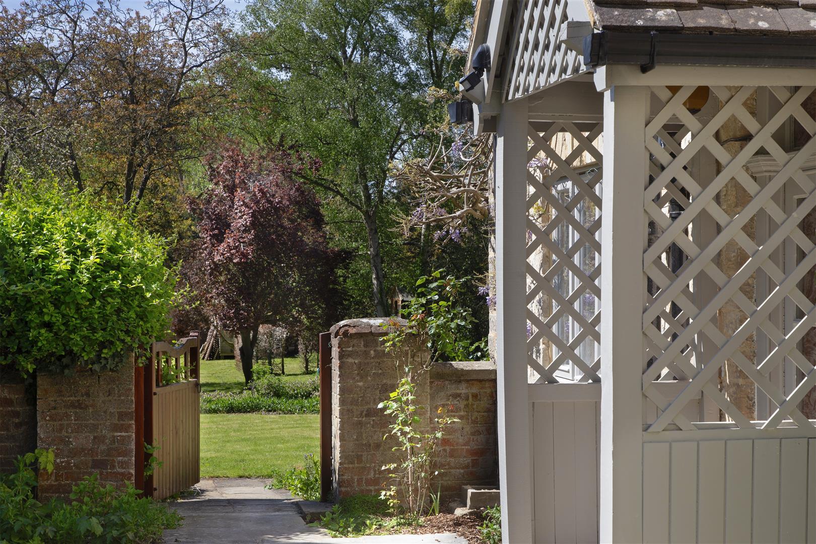 Property Image 2d1ec477-c3df-4f13-96f6-6c2bfc42e274