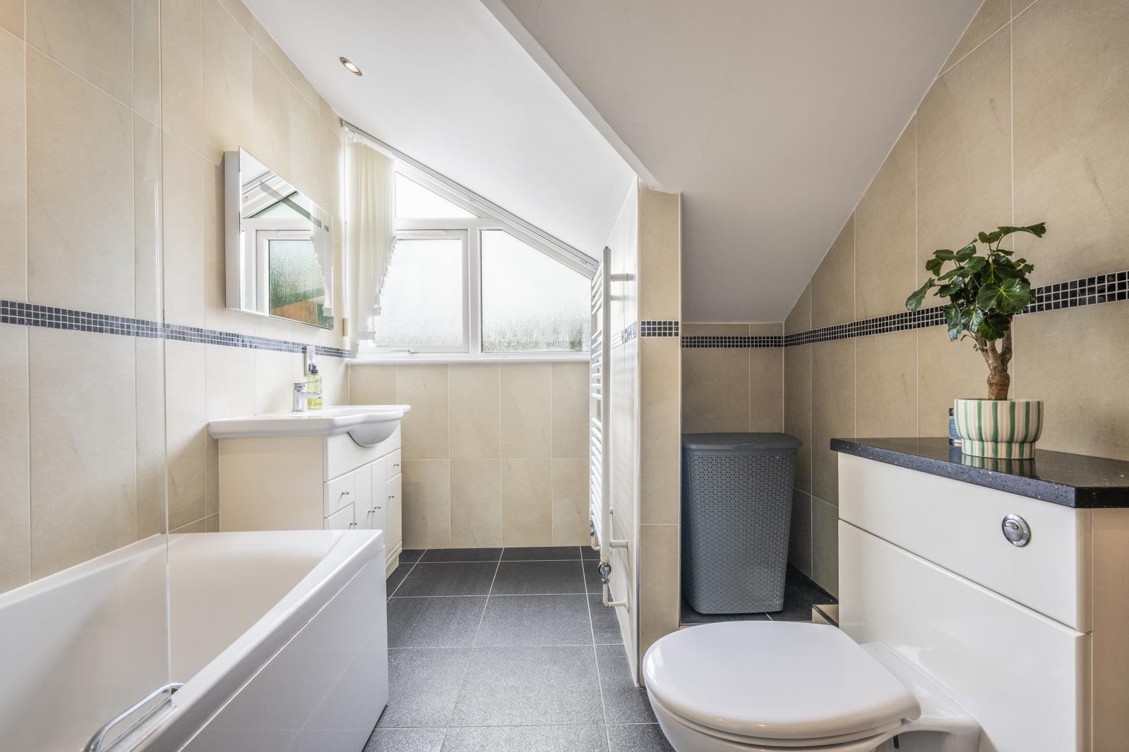 Property Image 2d30d93b-32f9-4868-a4bc-b2c65d606c82