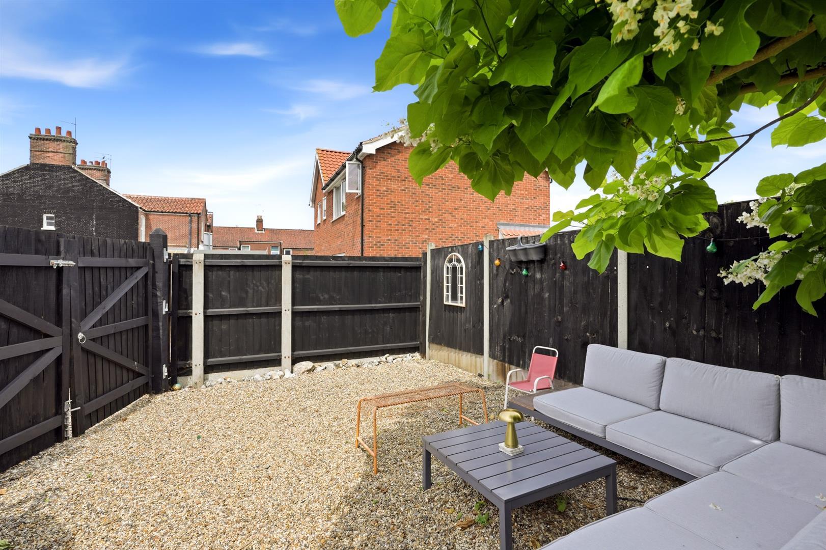 Property Image 2d4a12e2-1c24-4209-b169-e18edba6d2d5