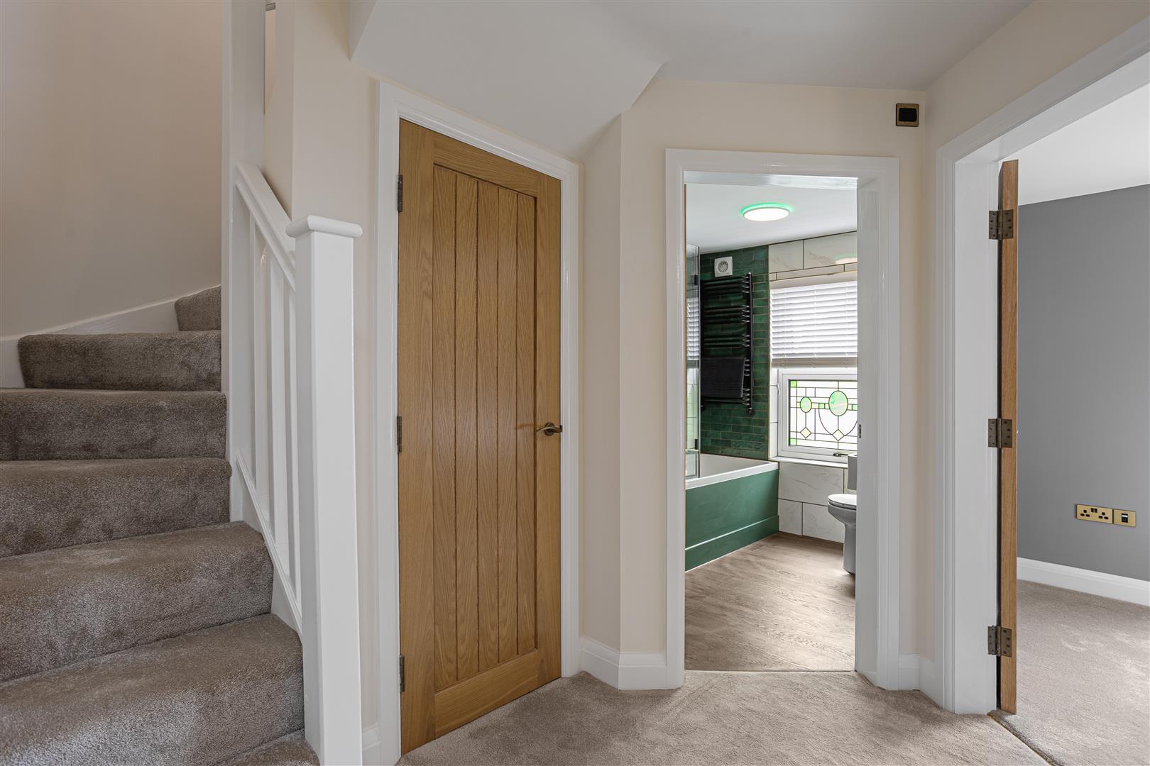 Property Image 2d4f0965-f6b9-43a2-a30d-5117bea0a2f5