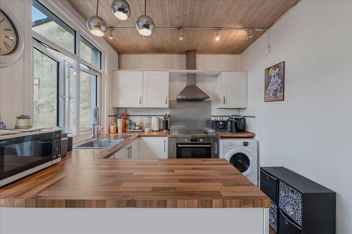 Kitchen 2