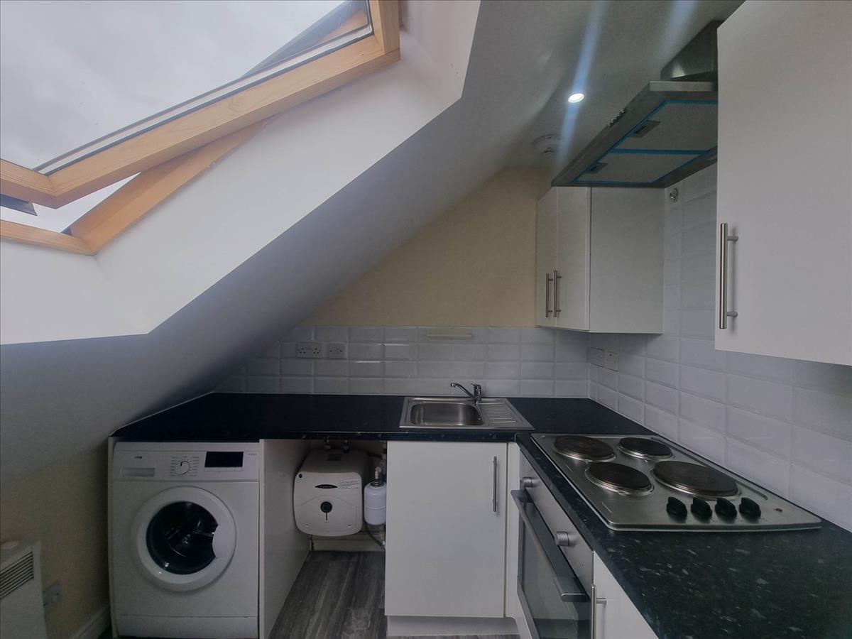 Property Image 2d737390-f8c7-47f7-bf74-946bb2b2279e