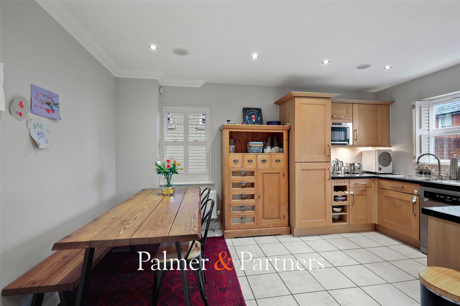 Property Image 2d74e94a-86cd-47f2-9985-e6ff947f02e1