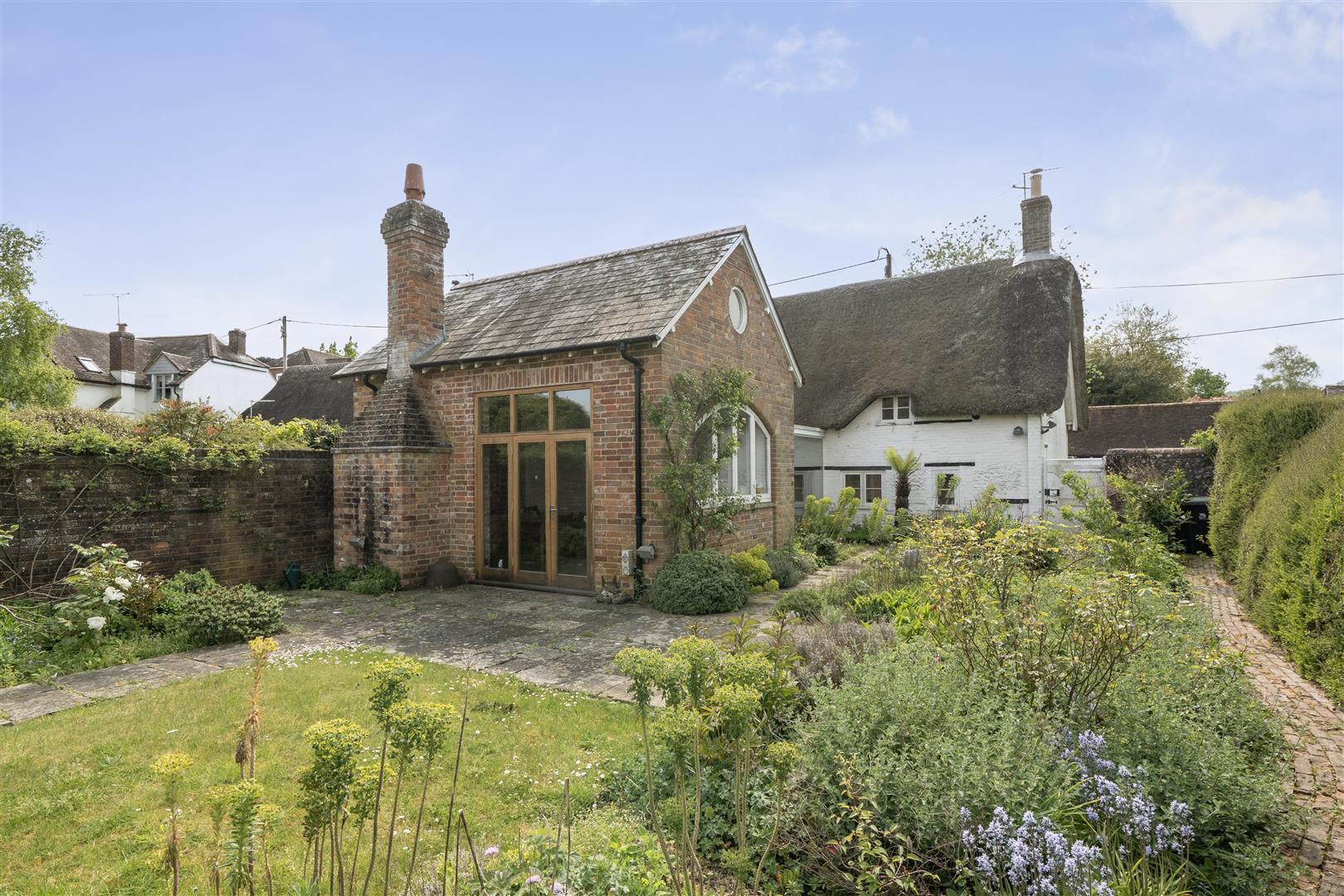 Property Image 2d773f83-b86a-43f1-b9bd-64721d9c97df