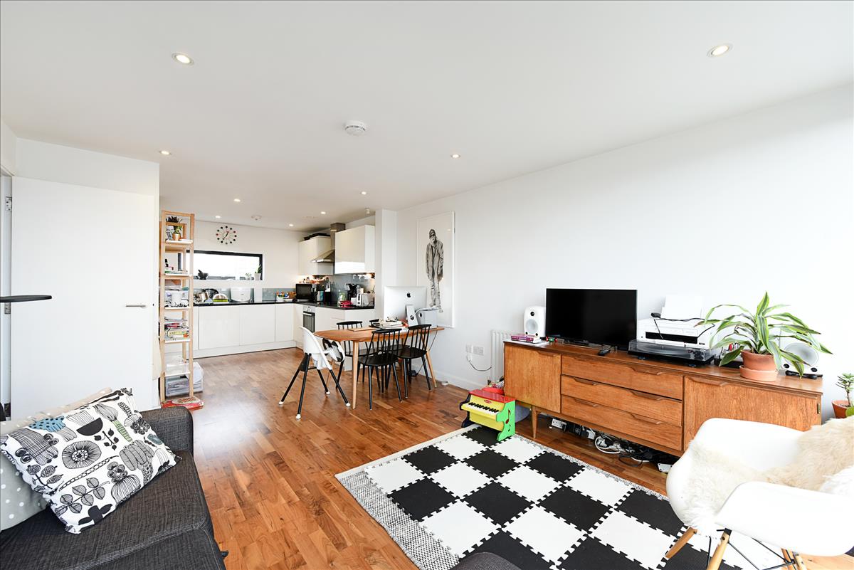 Property Image 2d7f85ff-6ea0-4fd3-85cd-069562e5cb87