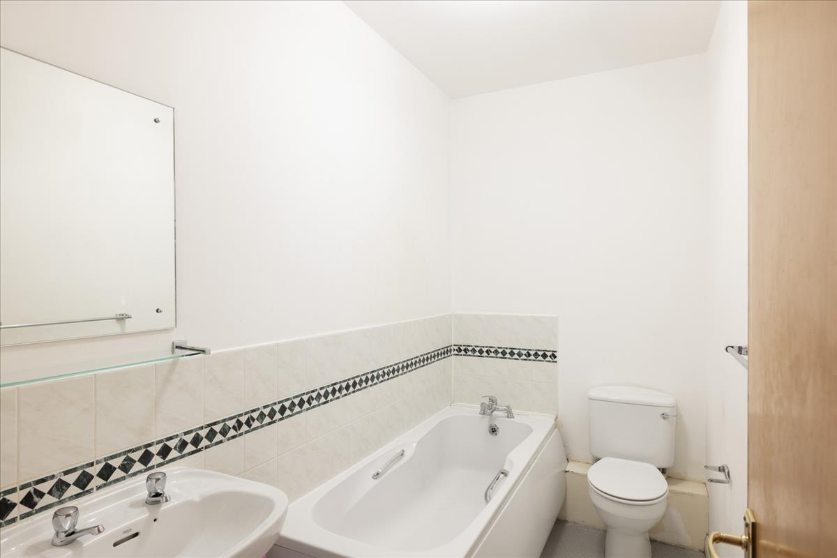 Property Image 2d8a5dc1-2dbc-420a-83bf-68aa12abd313
