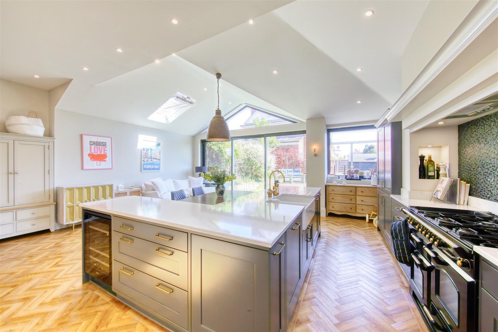 Property Image 2db0779b-5374-4d50-9f2f-a4dd9d03c033