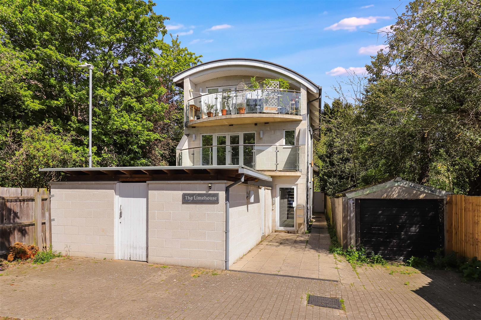 Property Image 2db70558-85ea-4a1e-8192-6859c67029a1