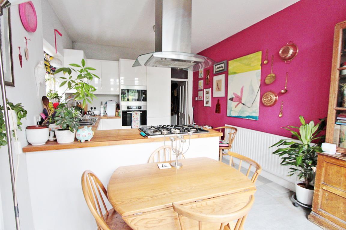 Property Image 2dc245d2-d422-454c-9c79-0c1e9d486181