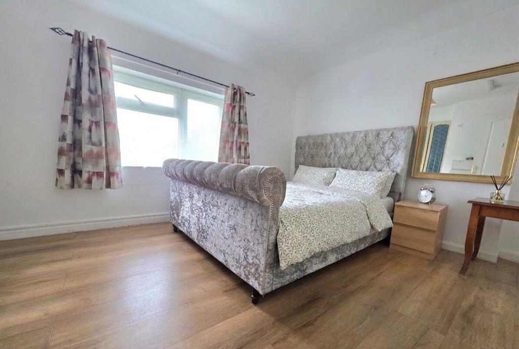 Property Image 2de0a674-cf58-4bd3-8dca-e2f4b4e8ed09