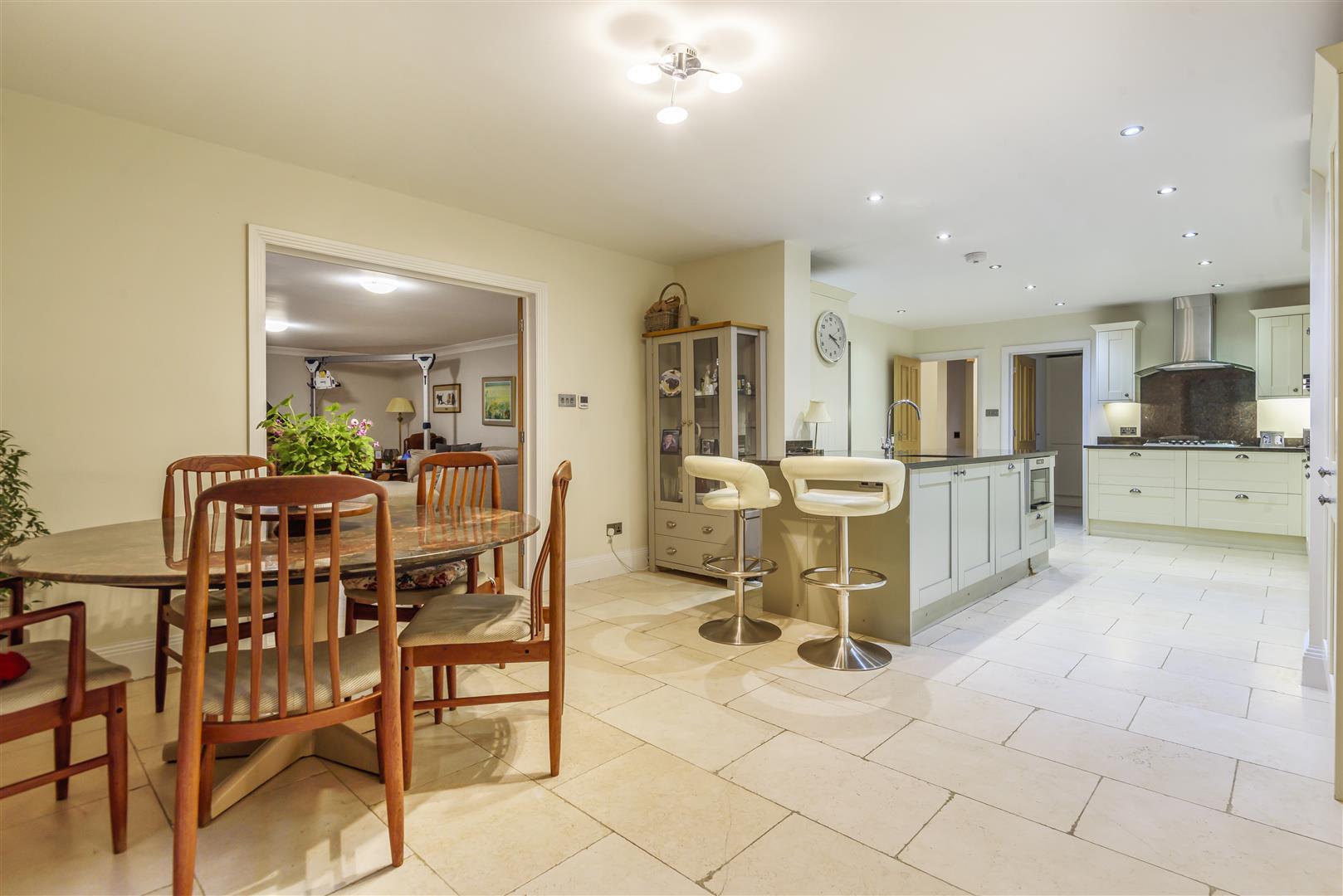 Property Image 2df0ed88-c657-4843-9e7f-97b5fbf72b64