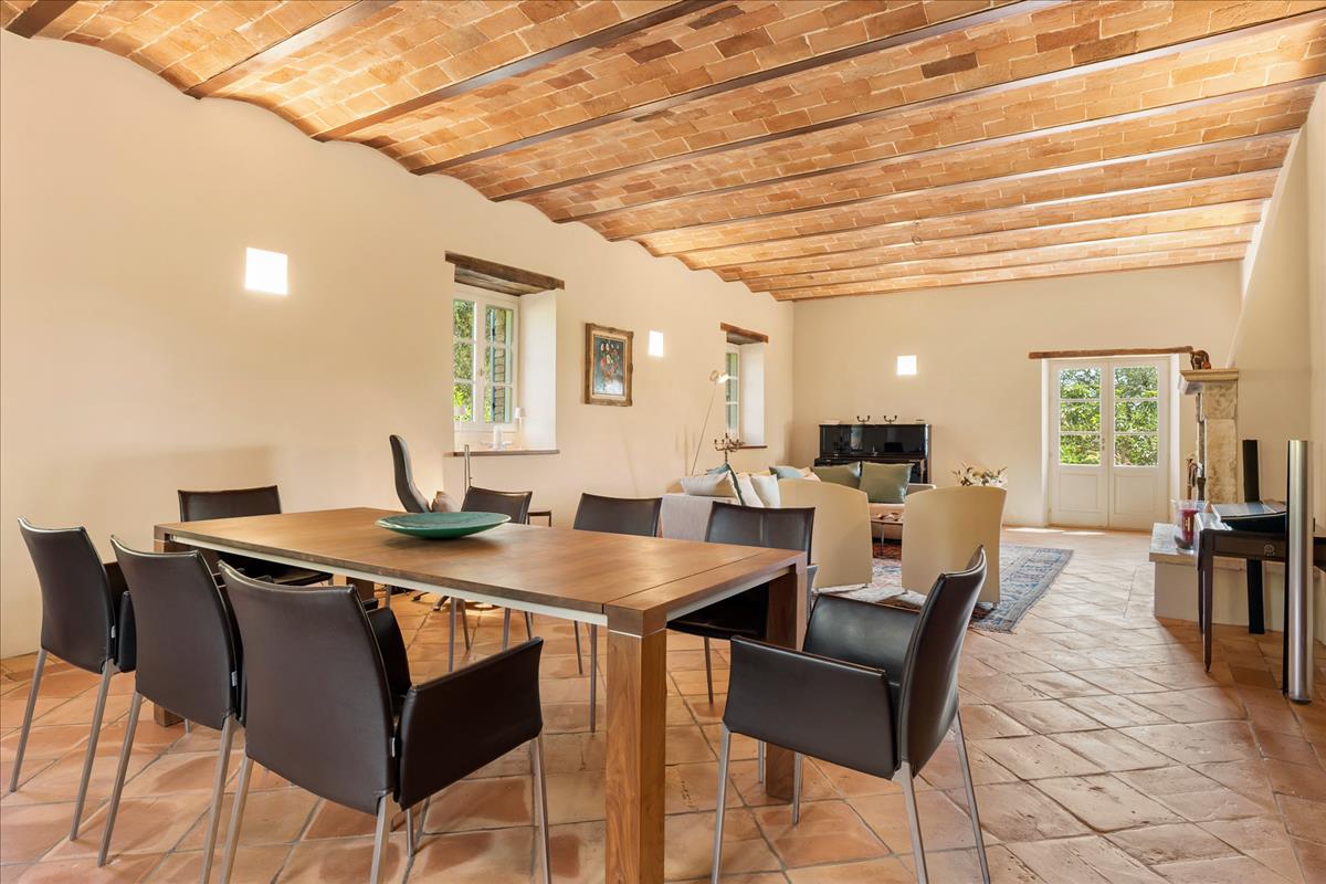 Property Image 2df1775f-4b53-4f09-b00d-8c5507c65d71